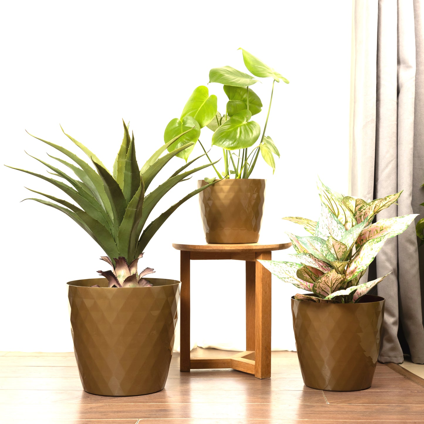 Crystal Plant Pots Set of 3 Sizes 14/16/18cm Plant Pot with Glossy Surface