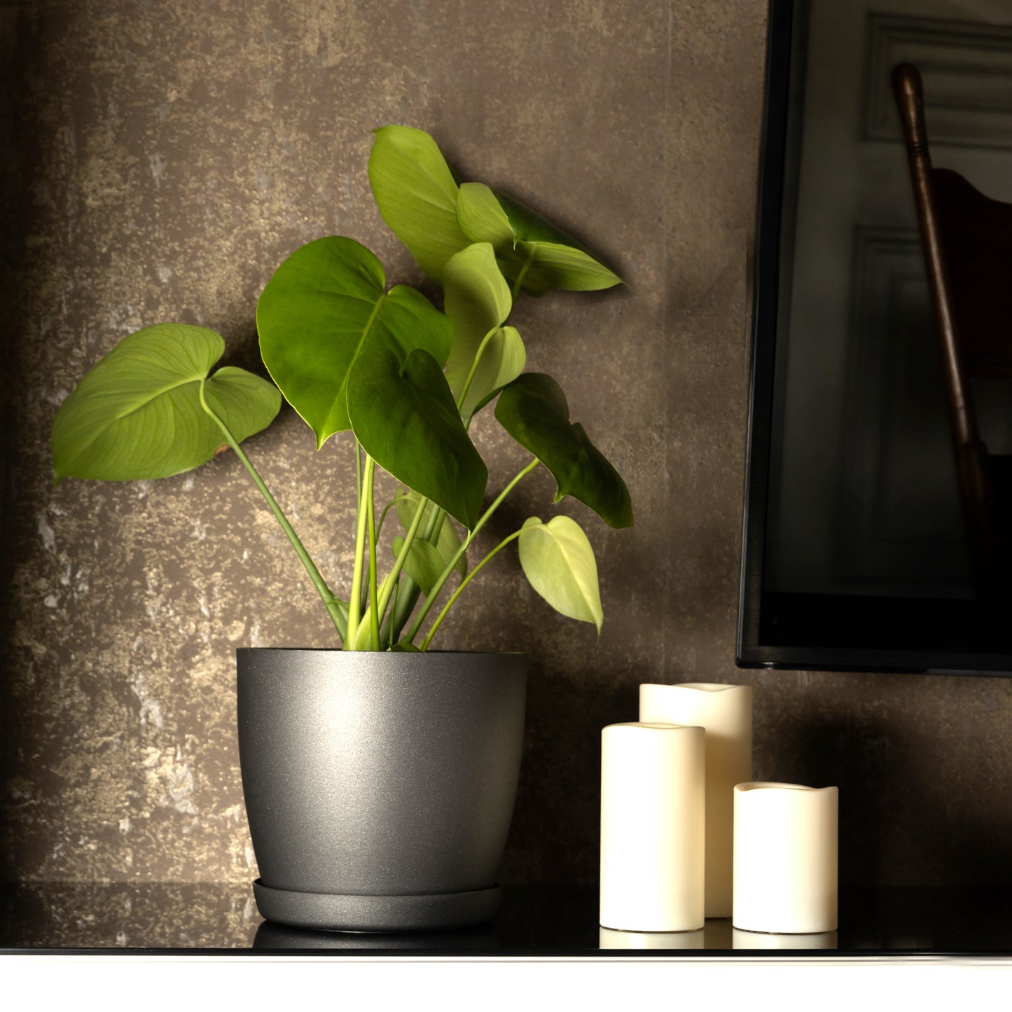 Plant Pots Indoor with Plant Saucer Flower Pots with Mat Surface and Plant Tray