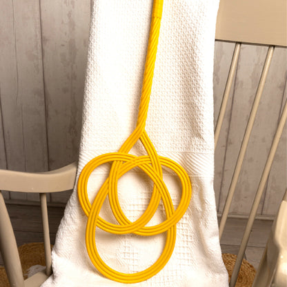 Carpet Beater Long Handle Rug Beater Traditional Carpet Cleaner for Rugs